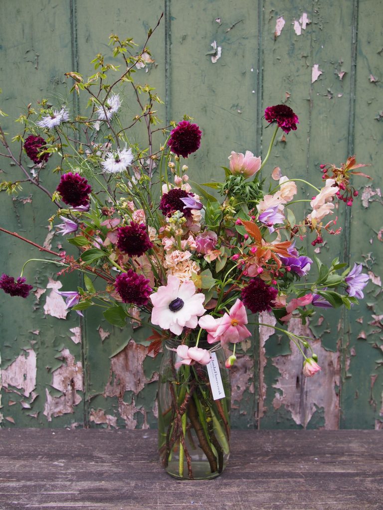 How to Make Beautifully Untamed Floral Arrangements