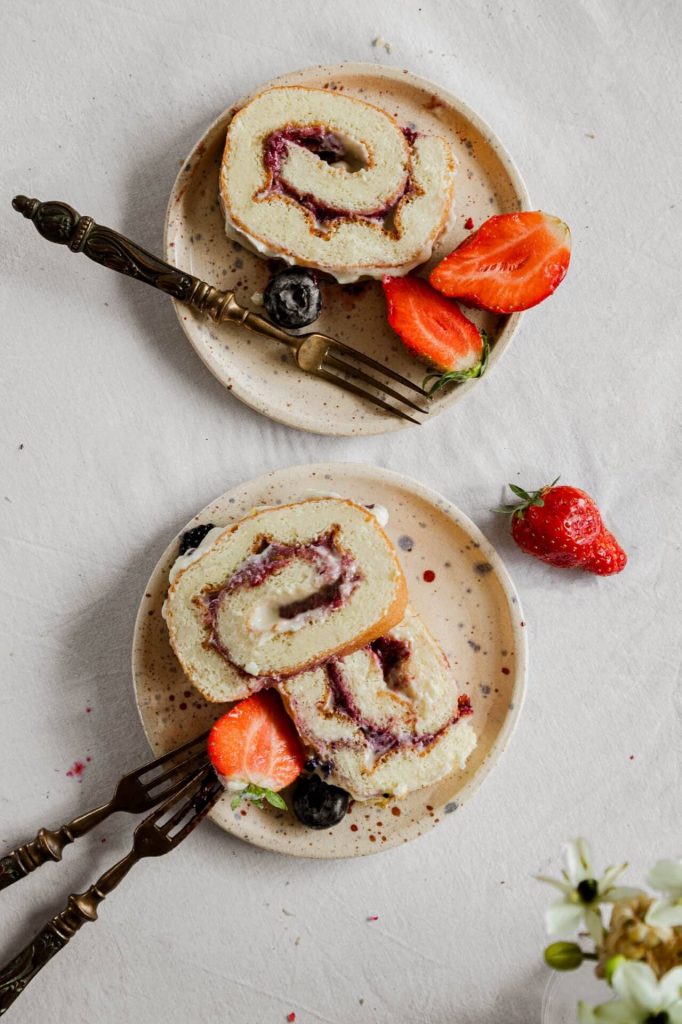 https://www.91magazine.co.uk/wp-content/uploads/2023/06/Swiss-roll-recipe-4-91-magazine-682x1024.jpg